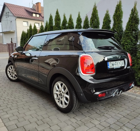 MINI Cooper S cena 69900 przebieg: 150000, rok produkcji 2017 z Szczucin małe 781